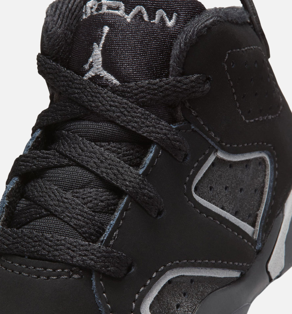 Air Jordan 6 Cap & Gown – Infant & Toddler Lifestyle Shoe | Black/Reflective Silver