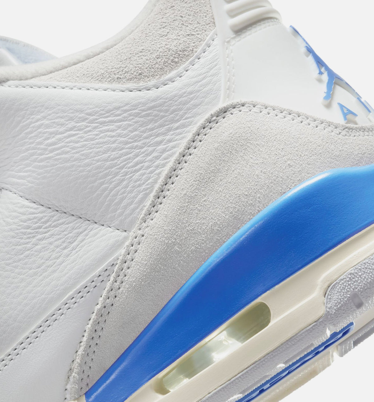 Air Jordan 3 Retro Lucky Shorts – Men's Lifestyle Shoe | Summit White/Hydrogen Blue/Legend Blue