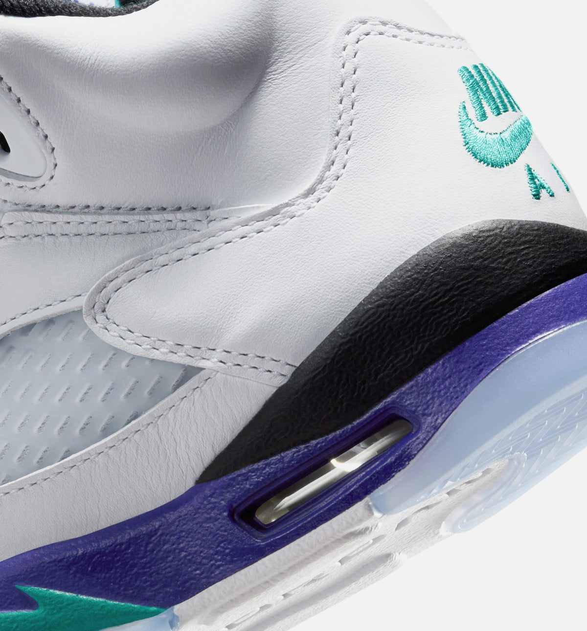 Air Jordan 5 Retro Grape – Grade School Lifestyle Shoe | White/New Emerald/Grape Ice/Black