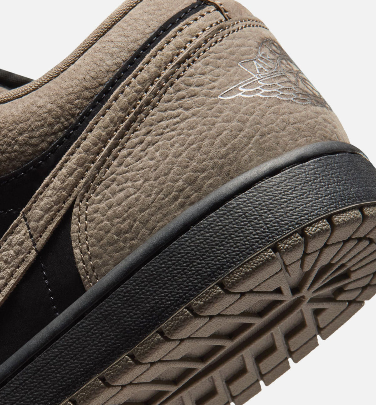 Air Jordan 1 Low SE – Men's Lifestyle Shoe | Black/Olive Grey/Light Wild Mango