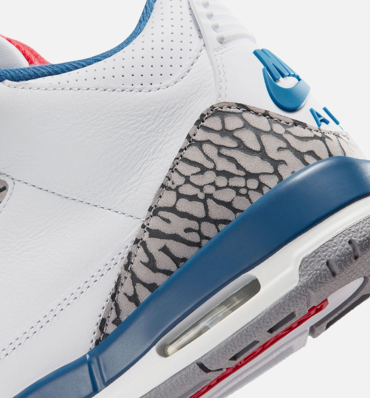 Air Jordan 3 Retro OG True Blue Grade School – White/Fire Red/True Blue