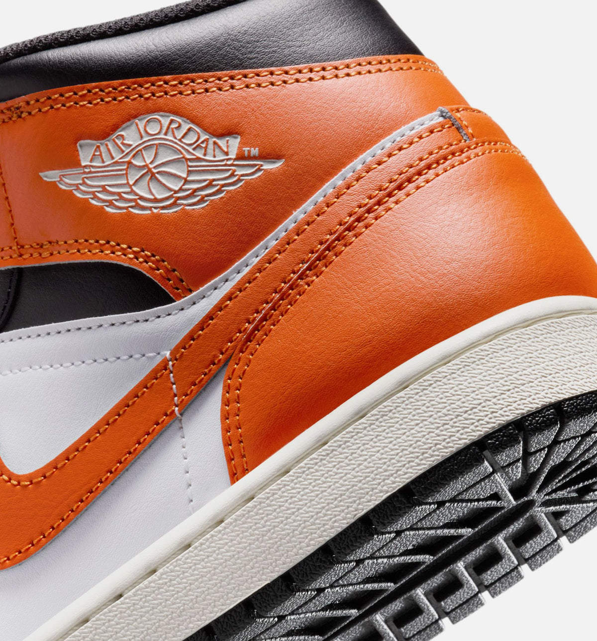 Air Jordan 1 Mid – Men's Lifestyle Shoe | Starfish/White/Sail/Black
